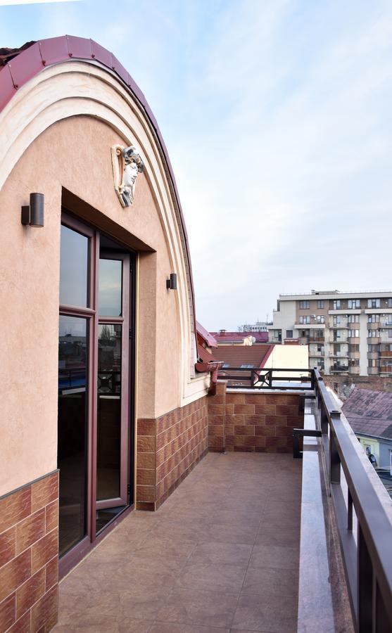 Hotel " Boutique " ウージュホロド エクステリア 写真