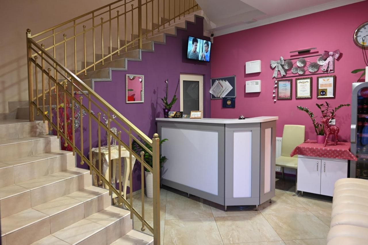 Hotel " Boutique " ウージュホロド エクステリア 写真